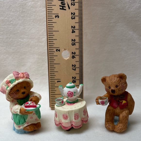 Valentine's Day Merry Miniature 2 Bears Having Tea - Picture 3 of 6